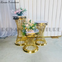 Ensemble de table de bar de table de gâteau de mariage de tailles multiples de haute qualité en acier inoxydable doré pour le mariage meubles commerciaux modernes d'occasion