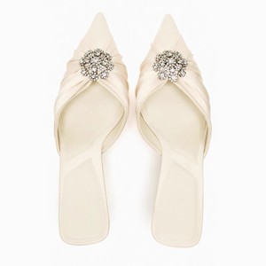 Sensuelle été nouveauté femmes Beige Satin appartements talon fin bout pointu chaussures de mariée avec flocon de neige strass maille doublure - Product Image 4