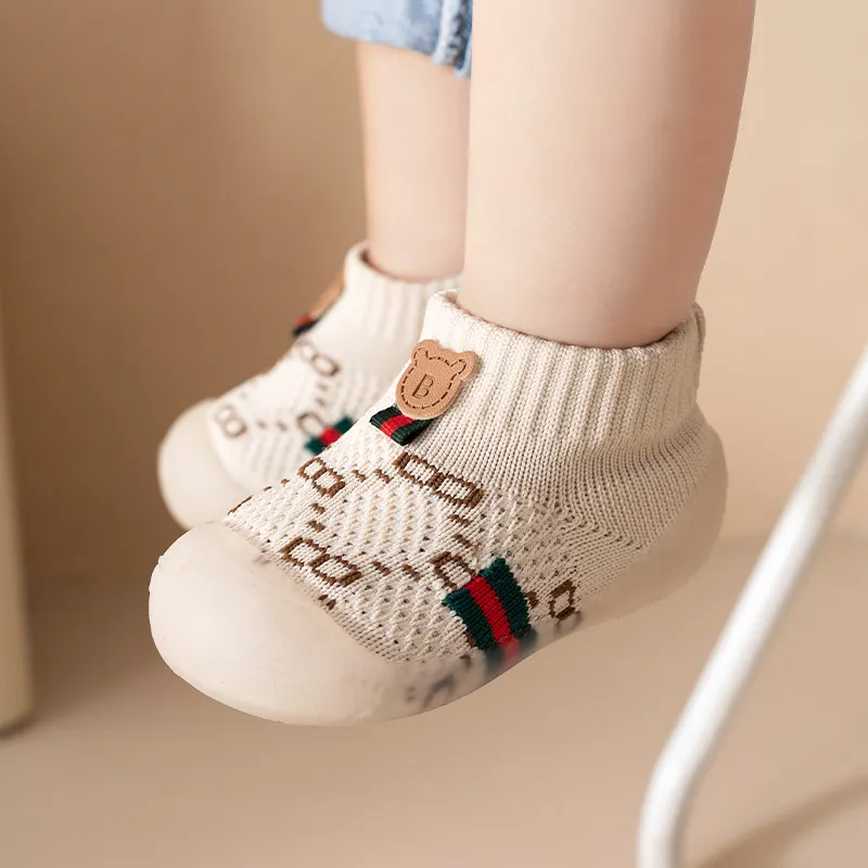 Factory Fashion Rubber Soles Kids Shoes Socks Cotton Warm Non-slip Floor Woven Baby Boy Shoes