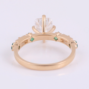 แหวนทองคำแท้ 18K ดีไซน์พิเศษ แหวนมอสซาไนต์ แหวนมรกตสังเคราะห์ แหวนแต่งงาน แหวนหมั้น แหวนครบรอบ - Product Image 2