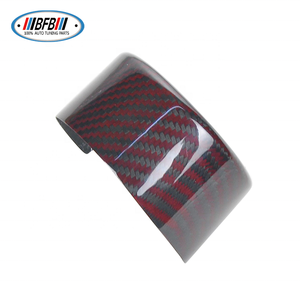 Pour <span class=keywords><strong>Alfa</strong></span> <span class=keywords><strong>Romeo</strong></span> Stelvio SUV véritable fibre de carbone sèche noir et rouge calandre Logo cadre couverture avant <span class=keywords><strong>emblème</strong></span> couverture - Product Image 5