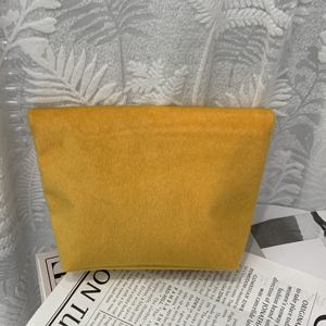 Sac de rangement pliable grande capacité en fausse fourrure de cheval, sac de maquillage portable pour femmes - Product Image 1