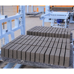 手動レンガ製造機QT10-15ウガンダマレーシアプラスチックパレットレンガ製造機 - Product Image 4