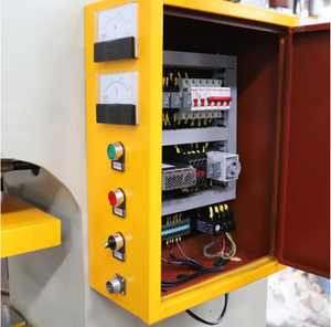 Type C <span class=keywords><strong>50</strong></span> tonnes 100t cadre <span class=keywords><strong>presse</strong></span> <span class=keywords><strong>hydraulique</strong></span> pour <span class=keywords><strong>atelier</strong></span> 100t prix de la <span class=keywords><strong>presse</strong></span> <span class=keywords><strong>hydraulique</strong></span> à colonne unique - Product Image 3