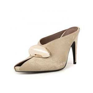 Sandales à talons hauts pour femme, ornées de dentelle florale métallique, à bout ouvert, style mules, pour soirée - Product Image 5