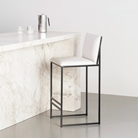 Chaise de bar moderne italienne avec dossier minimal Tabouret haut pour la maison, les îles, la cuisine et l'extérieur Cadre en métal pour restaurants