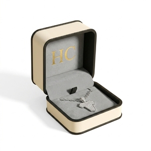 Nouvelle arrivée : Boîte à collier personnalisée avec couvercle rabattable en cuir, boîte cadeau pour bijoux avec insert floqué, logo personnalisé pour les marques de bijoux, OEM accepté - Product Image 6