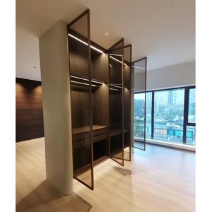<span class=keywords><strong>Armoire</strong></span> moderne de luxe à éclairage LED avec design autoportant et gain de place pour usage hospitalier - Product Image 1