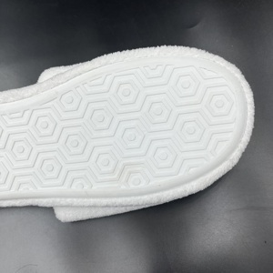Zapatilla Desechable Punta Cerrada Zapatilla de Terciopelo Coral Blanco Suela de Madera Zapatilla de Hotel - Product Image 6
