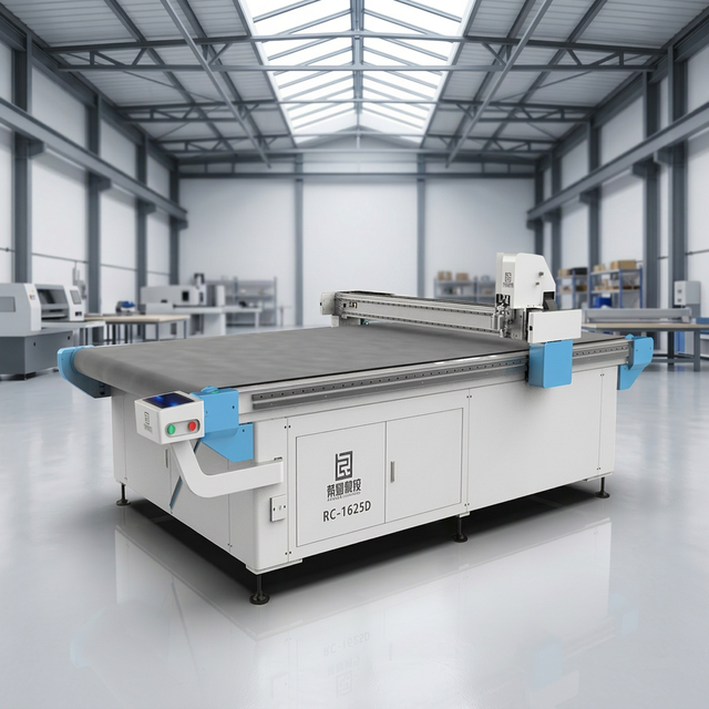 Rongchi Automatic CNC PLC Motor Engine Oscillating Knife Single Layer Textile and Garment Cloth Cutting Machine