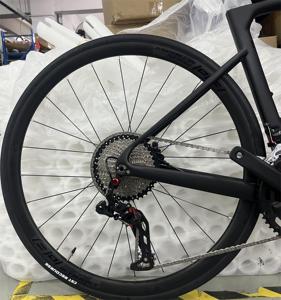 จักรยานเสือหมอบ TWITTER STEALTHpro Raid รุ่นที่ 2 โครงคาร์บอนแบบ Flat Bar พร้อมตะเกียบคาร์บอน ล้ออลูมิเนียมอัลลอย 24 สปีด - Product Image 3