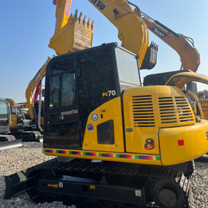 Excavatrice sur chenilles hydraulique Komatsu PC70 d'occasion de haute qualité, 7 tonnes, PC70-8, PC60, PC56, mini-excavatrice d'occasion - Product Image 1