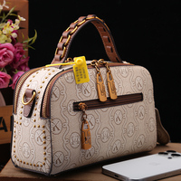 Bolso de Lujo Monograma para Mujer, de Diseñador, con Estampado de Letras y Tachuelas, Bolso de Hombro Vintage Tipo Caja de Cámara, Bolso Cruzado con Asa Superior