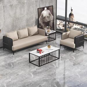 <span class=keywords><strong>Chaise</strong></span> <span class=keywords><strong>de</strong></span> <span class=keywords><strong>bureau</strong></span> individuelle en cuir noir confortable, idéale pour les salles d'attente – Offre spéciale - Product Image 3