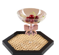 Tasse en verre à arc rose en trois dimensions verre haut irrégulier de luxe léger