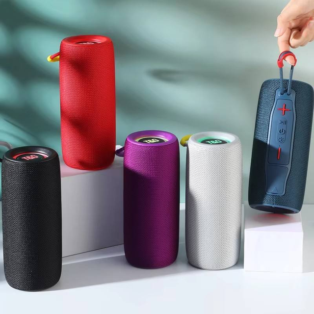 Custom IPX5 Waterproof Portable Speaker with Handle Dual-driver Heavy Bass Wholesale Sound Box for Outdoor Travel Camping