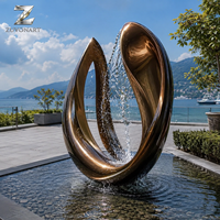 Grande Fontaine d'Eau en Bronze Sculptée pour Jardin Extérieur, Décoration Moderne Abstraite, Statue Personnalisée pour Aménagement de Villas et Complexes Hôteliers