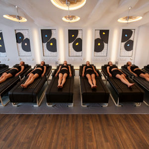 اختيار ساخن قابل للطي كوريا العمود الفقري مدلك الجر Master V3 V4 اليشم الأسطوانة تابليثيرمال حصيرة العلاج بالأشعة تحت الحمراء التدفئة - Product Image 4