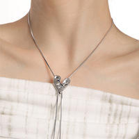Collier Cœur Tendance Unisexe en Acier Inoxydable Argenté Anti-décoloration, Design Cœur de Lave Simple et Élégant, Vente en Gros