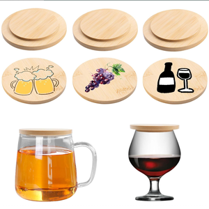 Il bicchiere di vino di bambù divertente personalizzato copre i Toppers in legno per tenere fuori gli insetti per la festa - Product Image 2