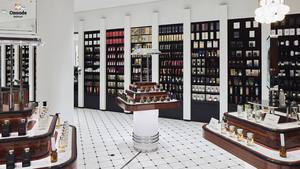 ตู้โชว์และเฟอร์นิเจอร์ร้านน้ำหอม |   ตู้ตกแต่งด้วยทองคำแบบสั่งทำพิเศษ |   บริการออกแบบตกแต่งภายในร้านค้าระดับไฮเอนด์และบริการก่อสร้าง - Product Image 4