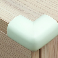 Protection d'angle en PVC FabeSafety pour la sécurité des nouveau-nés et des bébés