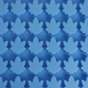 Hot Sells Eco Friendly Durable Non Stick BPA Free Maple Leaf and square <b>Silicone</b> Gummy Molds Easy to Candy - Product Image 5