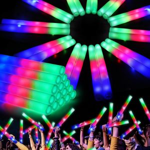 แท่งโฟม LED ลดราคาพิเศษ แท่งไฟ LED หลากสีสัน กระพริบแสงในที่มืด อุปกรณ์จัดปาร์ตี้ - Product Image 1