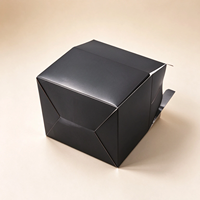 Boîtes à poignées en carton noir avec logo personnalisé en relief, emballage alimentaire de qualité alimentaire, boîtes à biscuits avec poignées