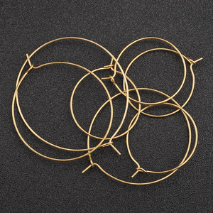 Aros de Acero Inoxidable Chapados en Oro de 18k, Varios Tamaños, Accesorio de Joyería de Moda Unisex - Product Image 1