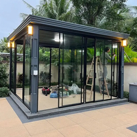 Pérgola Bioclimática Moderna Independiente con Paredes de Vidrio, Techo Abatible Motorizado, Gazebo de Jardín con Techo de Policarbonato, Pabellón de Aluminio
