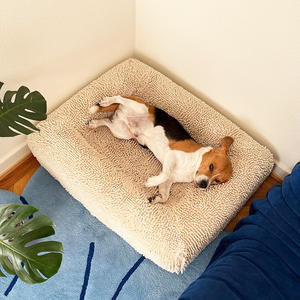 Maßgefertigtes Luxus Hundesofa, Orthopädisches Hundebett aus Memory-Schaum, Große Kuschelige Hundecouch aus Knalligem Stoff - Product Image 2