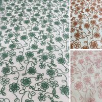 Design personnalisé de perles de luxe de haute qualité faites à la main tulle français maille 100% polyester tissu de dentelle pour robe de mariée