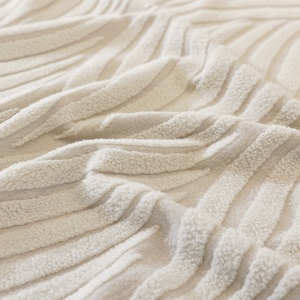 Copridivano Elasticizzato in Jacquard, Adatto agli Animali Domestici, Antiscivolo, Traspirante, Delicato sulla Pelle, Lavabile in Lavatrice e Facile da Installare - Product Image 5