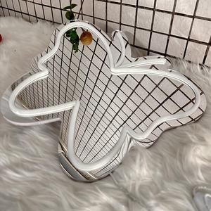 Nouveau design <span class=keywords><strong>de</strong></span> logo <span class=keywords><strong>de</strong></span> miroir néon en forme <span class=keywords><strong>de</strong></span> papillon <span class=keywords><strong>avec</strong></span> lumière LED flexible, enseigne lumineuse néon personnalisée pour la chambre d'enfant, la <span class=keywords><strong>salle</strong></span> <span class=keywords><strong>de</strong></span> <span class=keywords><strong>bain</strong></span>, décoration - Product Image 3