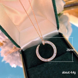 Collana con Ciondolo Creativo a Forma di Barra per Donne, Gioiello Scintillante con Charm Incastonato, Accessorio di Moda Trendy e Semplice per Uso Quotidiano, Idea Regalo - Product Image 5