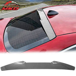 Alerón de Techo Estilo V con Acabado de Fibra de Carbono para Alfa Romeo Giulia 2017-2026 - Product Image 1