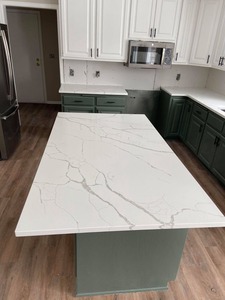 Calacatta Plato C002 – Superficie de Mármol Blanco Premium con un Elegante Diseño de Vetas Finas - Product Image 1