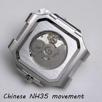 Nouveau modèle 2025 Mouvement chinois NH35 Boîtier carré en acier inoxydable Aiguilles lumineuses vertes Étanche 5 bars Fermoir caché à bouton-poussoir