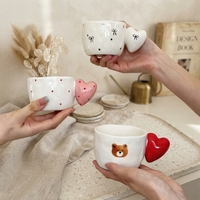 Mug en céramique 200 ml style esthétique coréen avec anse en forme de cœur, motifs ours mignon, nœud papillon ou pois, idéal pour un cadeau
