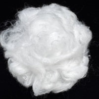 Fibre de polyester vierge blanche de qualité supérieure 3D 51MM pour non-tissé thermocollé