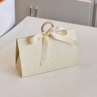 Boîtes à bijoux rectangulaires haut de gamme en gros, boîtes cadeaux en bois avec ruban, boîtes à bagues portables, boîtes en papier personnalisables avec logo