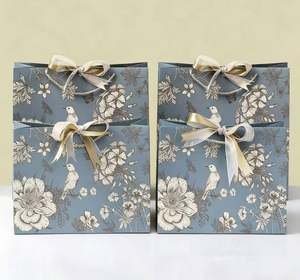 Sacs en papier de luxe pour bonbons de mariage avec poignée en ruban, sacs promotionnels recyclables pour vêtements et emballages en carton - Product Image 3