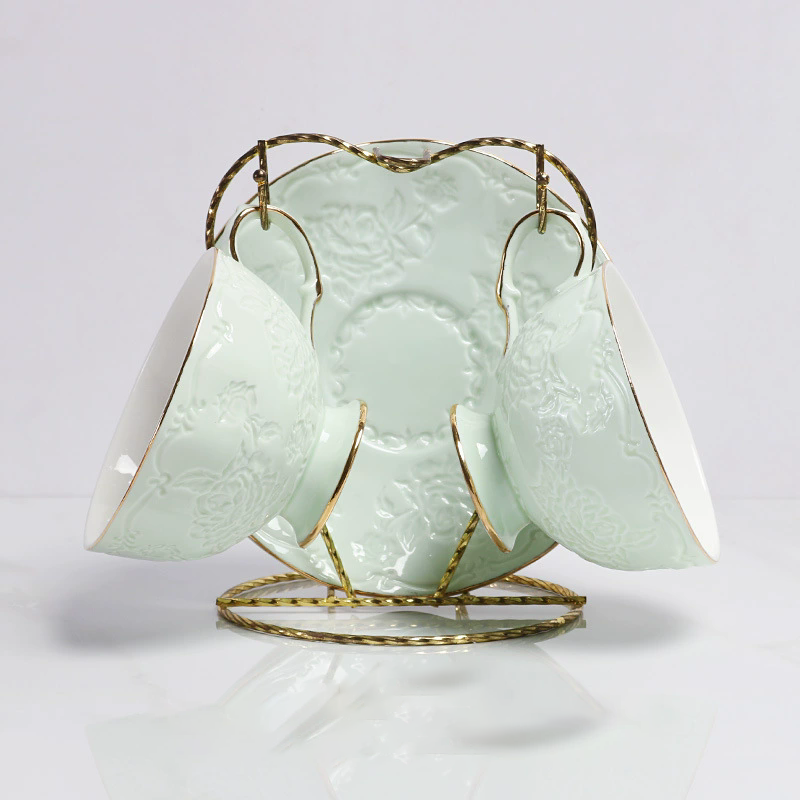 ถ้วยคู่และจานรอง-A