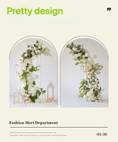 Fleurs en arc blanc personnalisées pour la décoration de l'hôtel de mariage Fleurs de porte