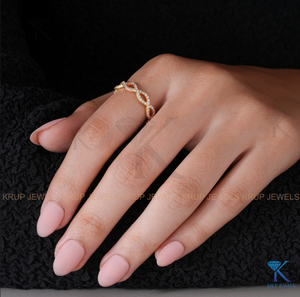 Anillo de Eternidad de Encaje Infinito de Platino con Diamantes Brillantes, Anillo Apilable Atemporal, Elegante Anillo de Boda para Mujer, Joyería Fina - Product Image 2