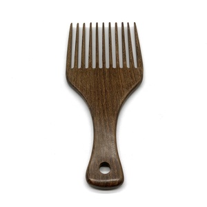 Pettine Afro in Legno a Denti Larghi con Manico Lungo, per Capelli Ricci e Barba, Forcina per Capelli in Legno, Personalizzabile con Logo - Product Image 4