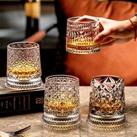 Verre rotatif haut de gamme, Verre à whisky, Verres à vin de style occidental haut de gamme, Verre en cristal pour la maison, et autocollants lumineux cadeaux