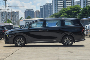 <span class=keywords><strong>Voiture</strong></span> d'<span class=keywords><strong>occasion</strong></span> de luxe chinoise 2024 Dongfeng Forthing Xinghai V9 1.5TD PHEV 100km China Knot Hybride de luxe Traction avant 7 places MPV - Product Image 5