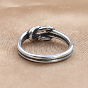 Yunnique – bague en acier inoxydable pour hommes, avec nœud en corde, argent, or, or rose, design géométrique, bijoux cadeau, 24079 - Product Image 2